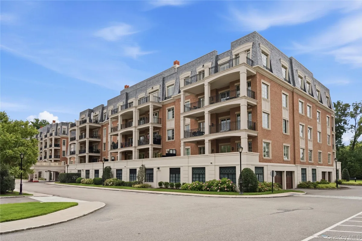 3000 Royal Court #3206, North Hills NY -- The Ritz-Carlton Residences Condo for sale