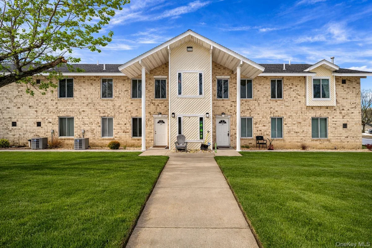 30 El Camino Ct #30, Coram NY -- North Isle Village Coop for sale