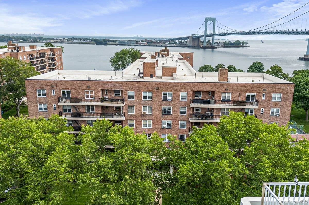 162-01 Powells Cove Boulevard #2D, Beechhurst NY -- Coop for sale