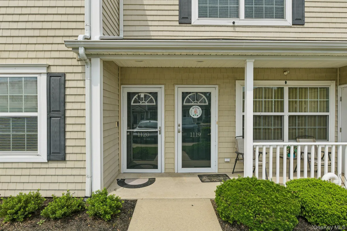 1120 Willow Lane, Valley Stream NY -- Dutchgate Condo for sale