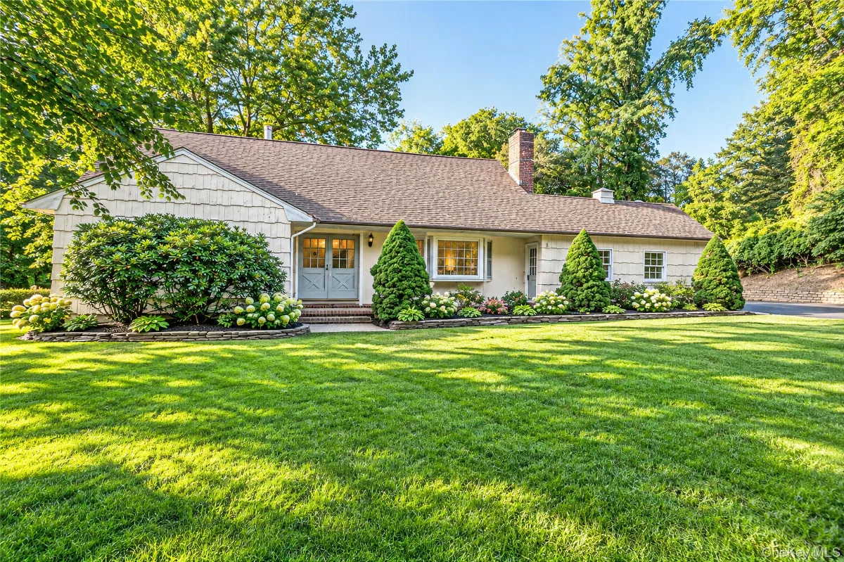 554 Wheeler Road, Hauppauge, NY 11788
