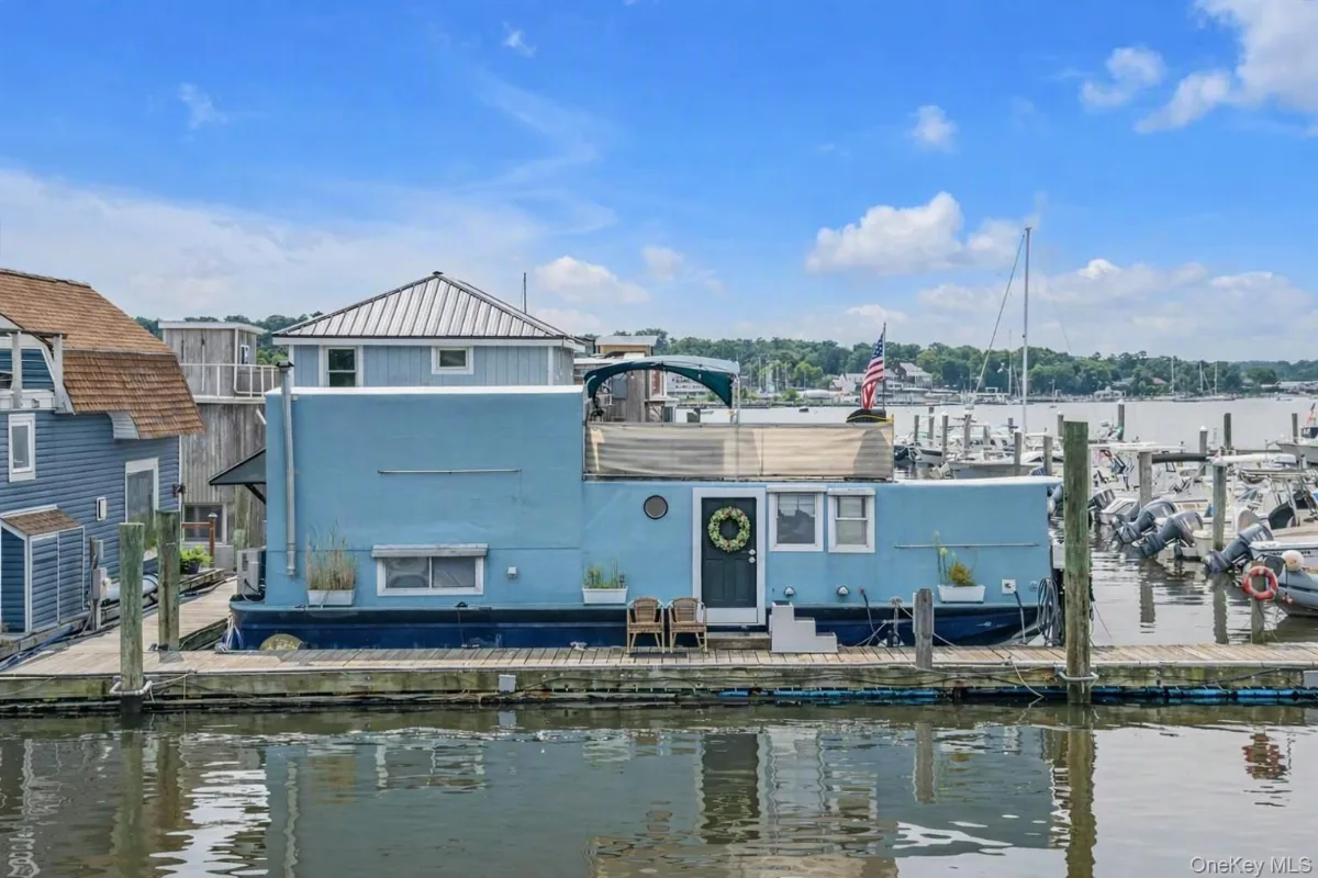 24 Matinecock Avenue, Port Washington, NY 11050