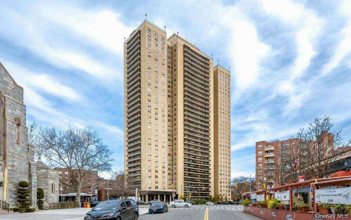 11011 Queens Boulevard #3M, Forest Hills NY -- Kennedy House Coop for sale