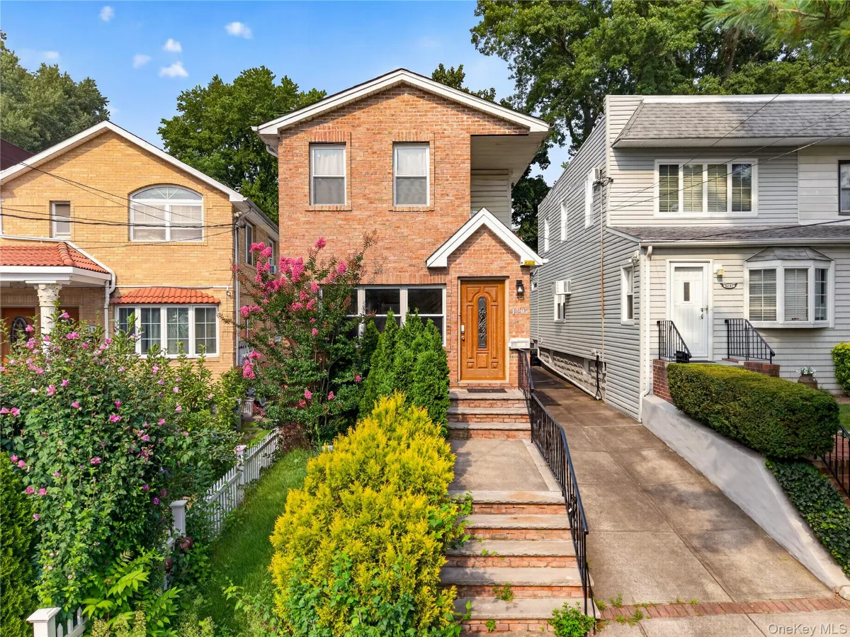 42-05 249th Street, Little Neck, NY 11363