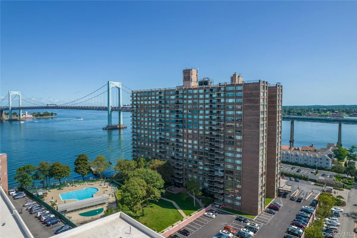 166-25 Powells Cove Boulevard #18C, Beechhurst NY -- Le Havre on the Water Coop for sale