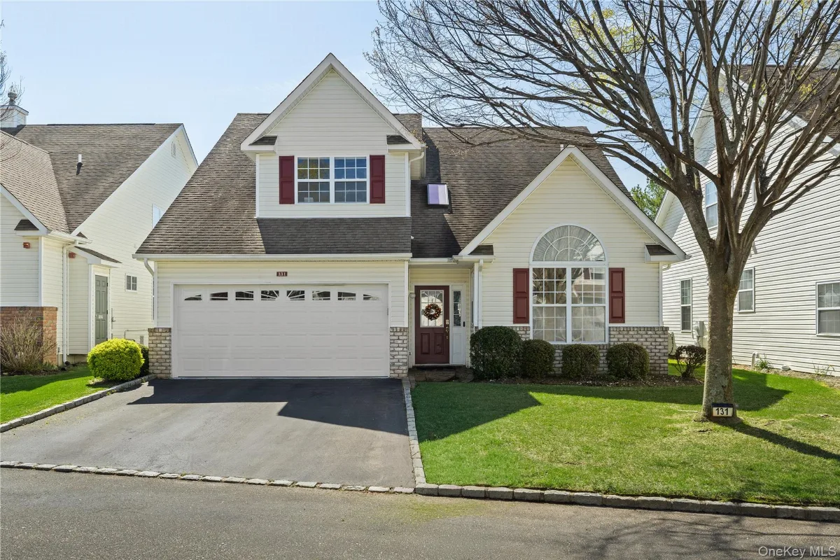 131 Constantine Way, Mount Sinai, NY 11766