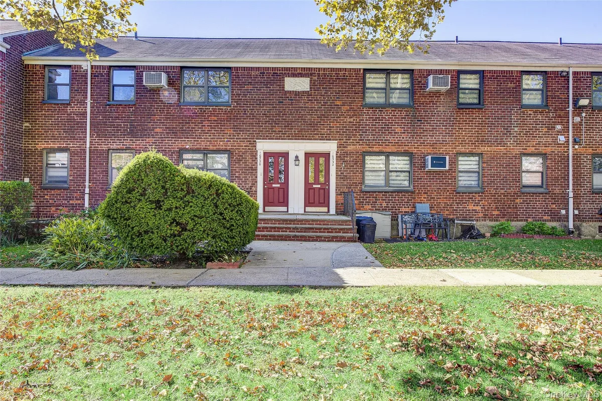 163-56 17th Avenue #4-323, Whitestone NY -- Clearview Gardens Coop for sale