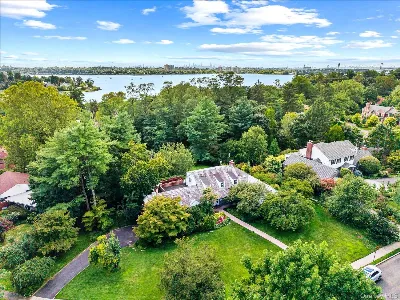 10 Vista Drive, Great Neck
