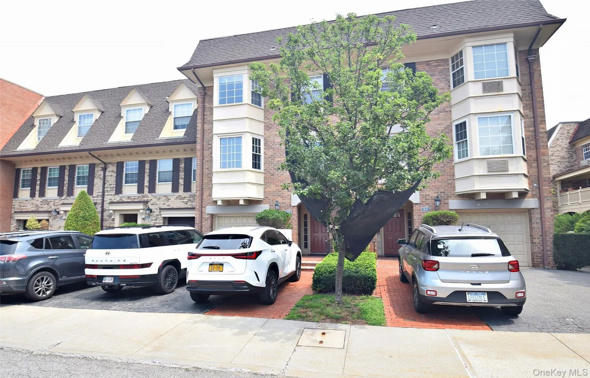 13-19 Michael Court #160 U, Bayside NY -- Baybridge Condo for sale