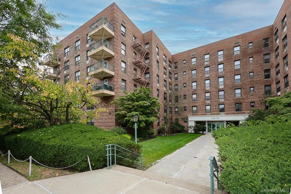226-26 Union Turnpike #6H, Queens Village NY -- Bell Park Manor Terrace Coop for sale