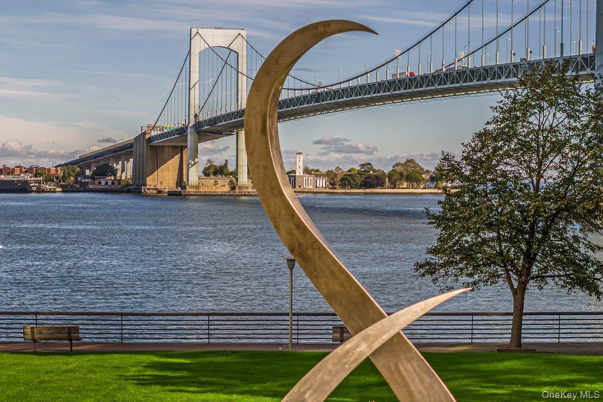 166-25 Powells Cove Boulevard #4L, Beechhurst NY -- Le Havre on the Water Coop for sale