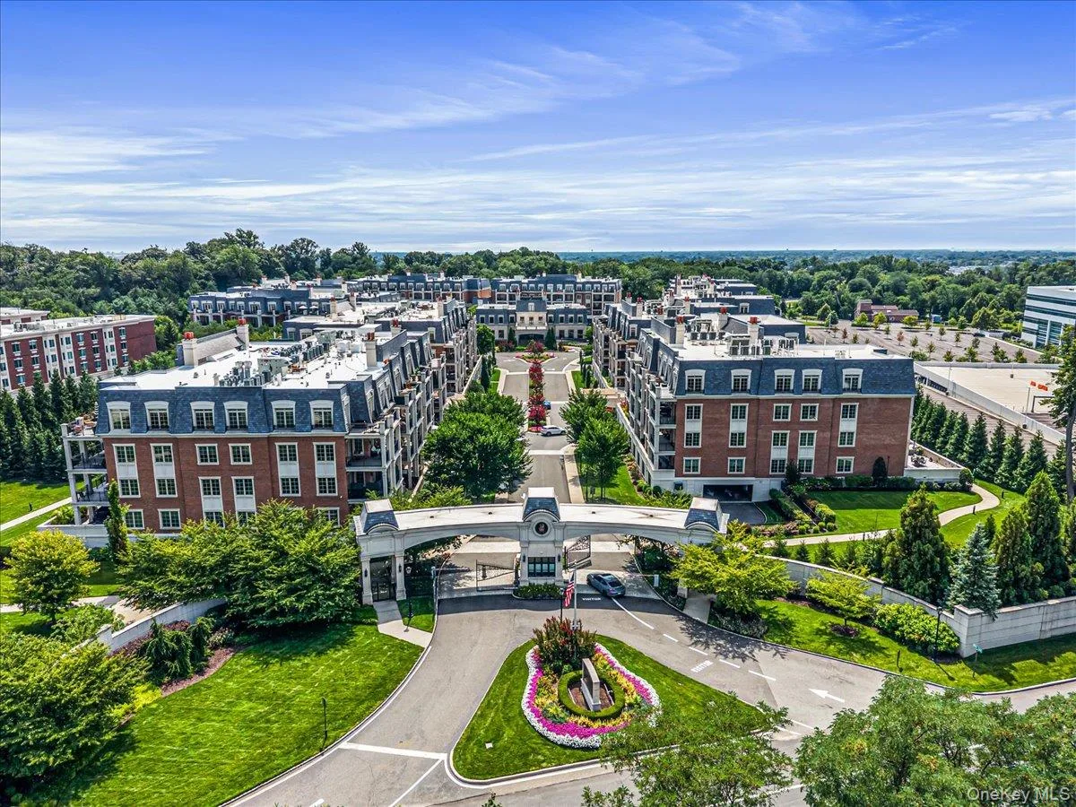 6000 Royal Court #6006, North Hills NY -- The Ritz-Carlton Residences Condo for sale