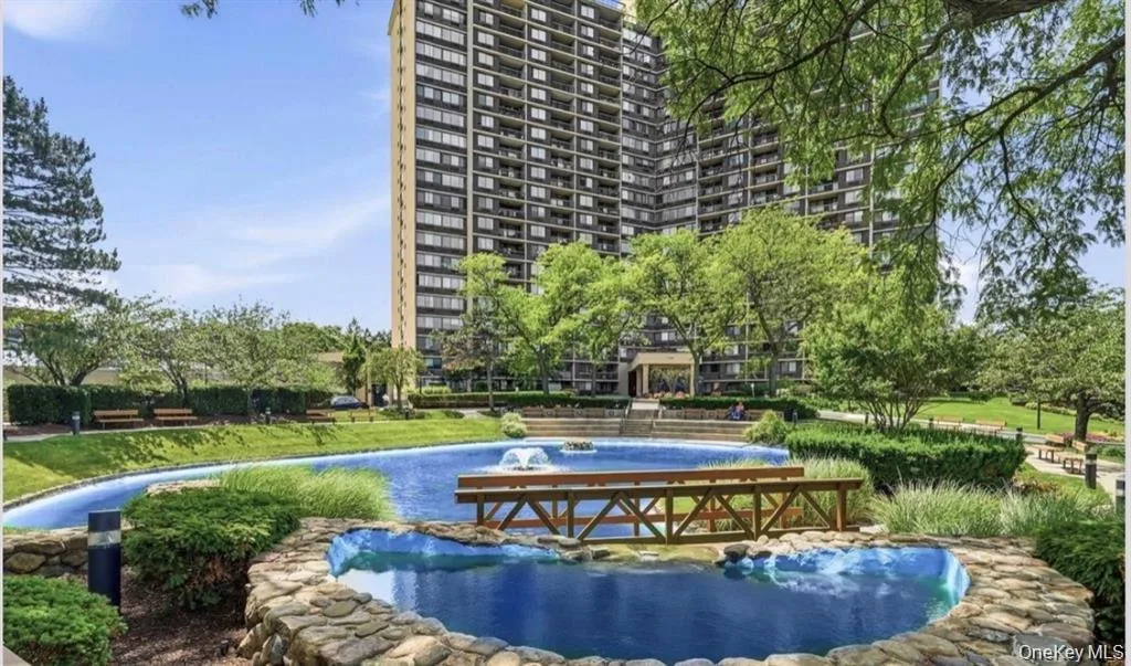 1 Bay Club Drive #16H, Bayside NY -- The Bay Club Condo for sale