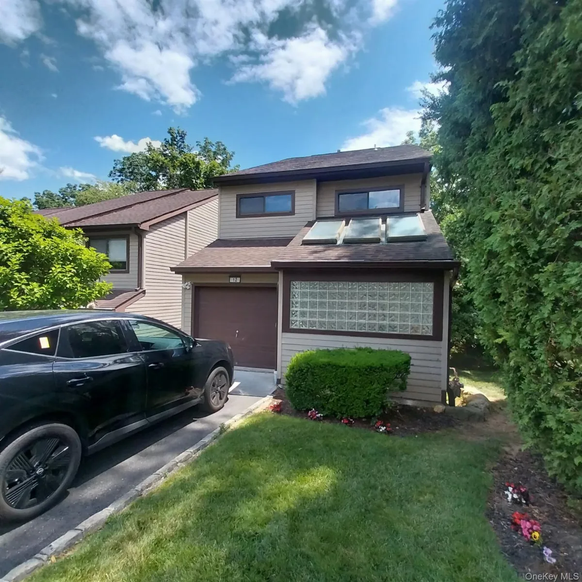 12 The Glen Lane #12, Glen Head, NY 11545