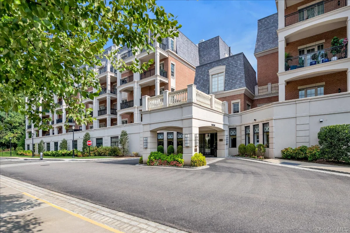 3000 Royal Court #3107, North Hills NY -- The Ritz-Carlton Residences Condo for sale