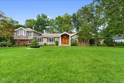 15 Hillcrest Drive, Great Neck