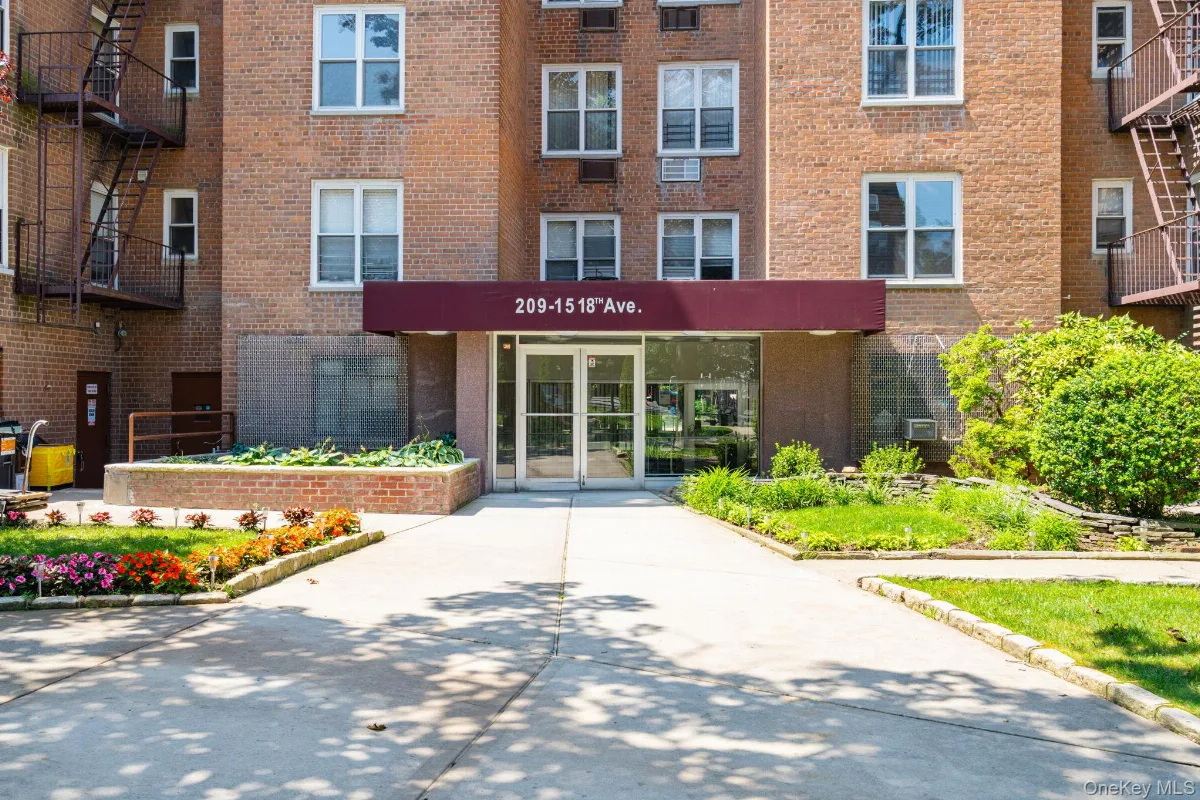 209-15 18th Avenue #3D, Bayside NY -- Bay Terrace Gardens Coop for sale