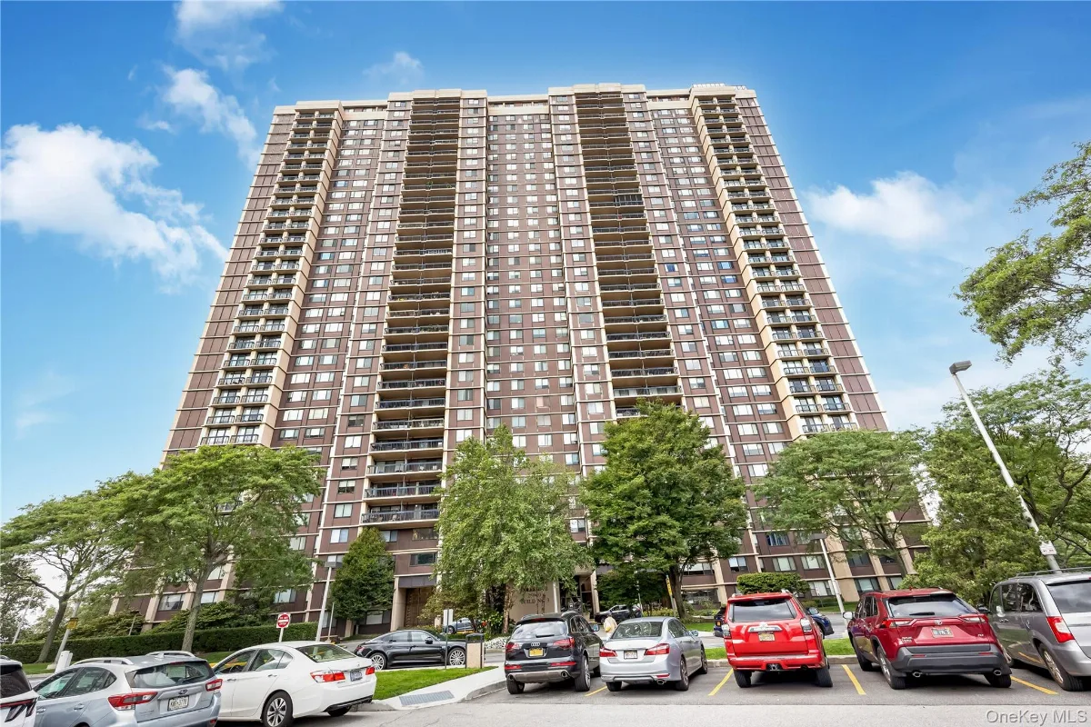 269-10 Grand Central Parkway #4U, Floral Park NY -- North Shore Towers Coop for sale
