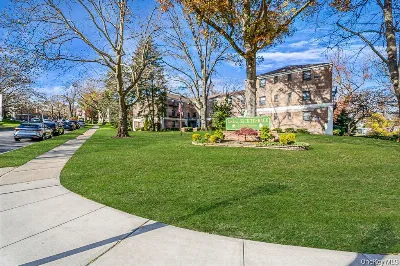 8 Terrace Circle, Great Neck