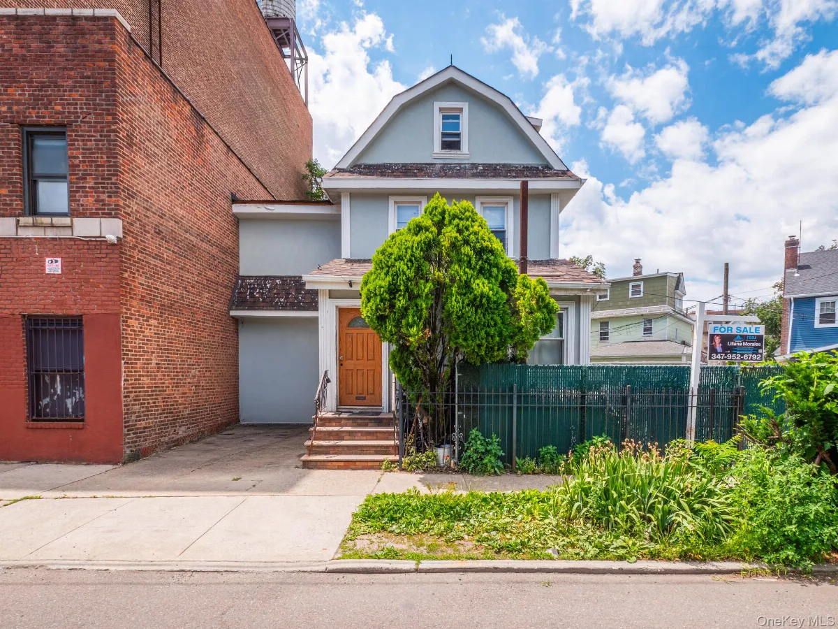 11614 Bessemer Street, Richmond Hill, NY 11418