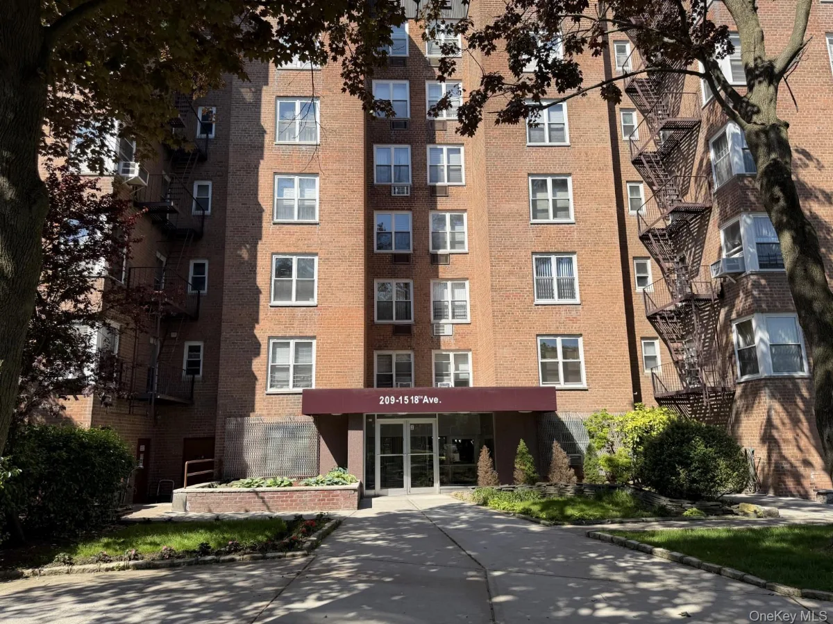 209-15 18th Avenue #4K, Bayside NY -- Bay Terrace Gardens Coop for sale