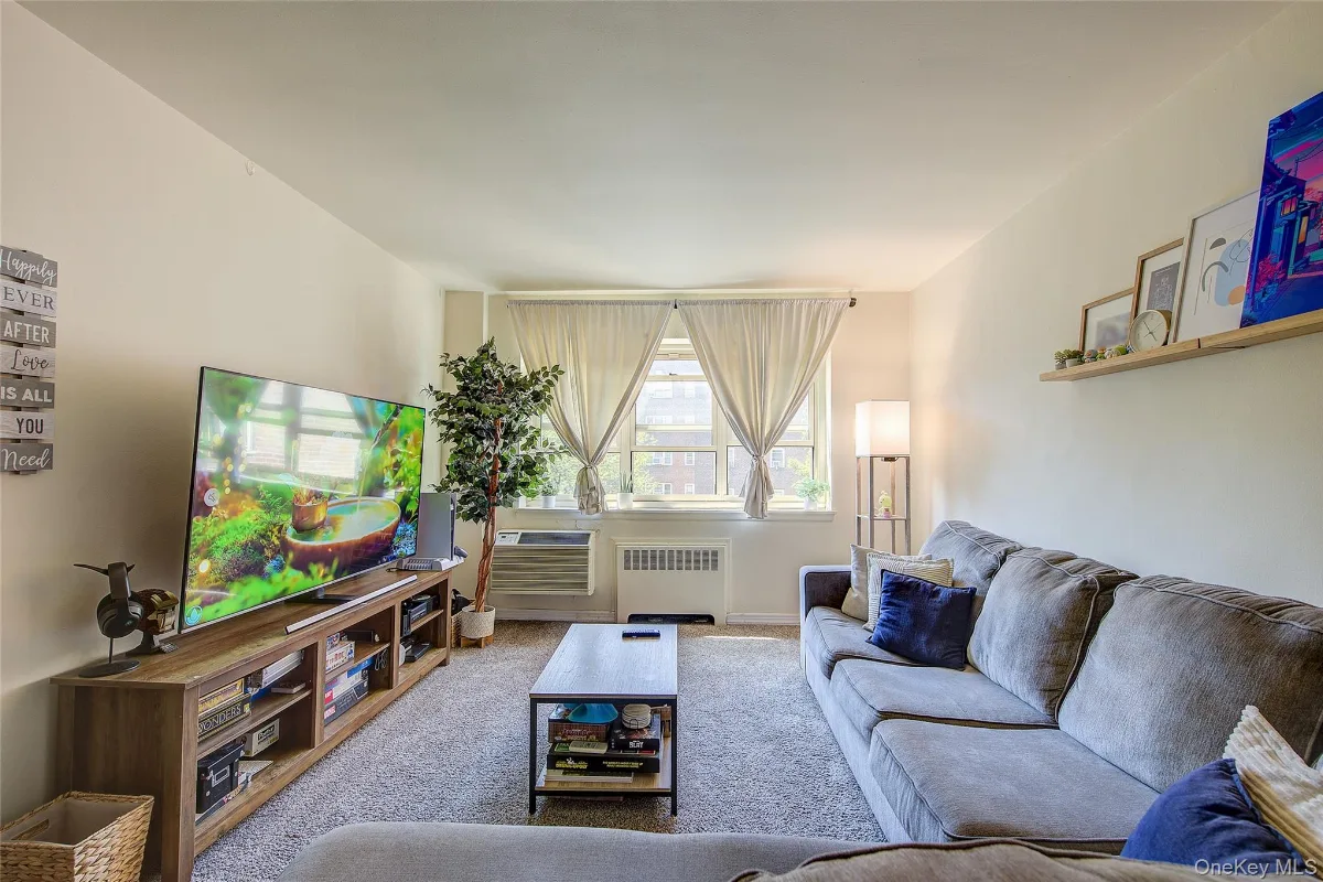 144-60 Gravett Road #4J, Flushing, NY 11367