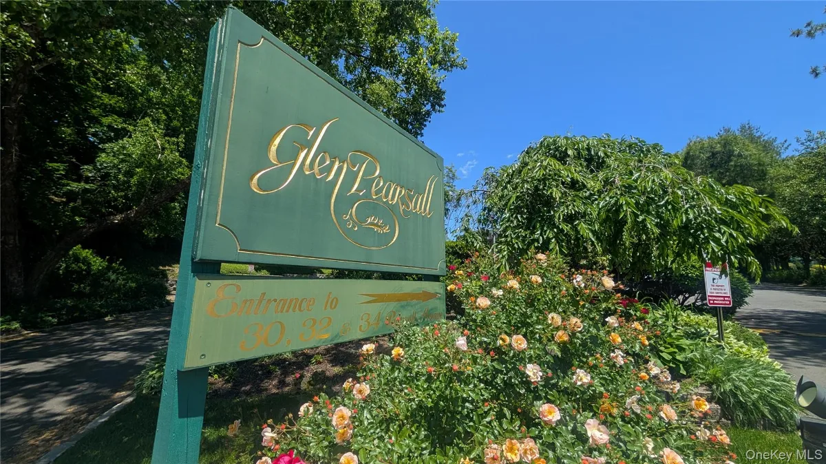 30 Pearsall Avenue #3P, Glen Cove NY -- Glen Pearsall Coop for sale