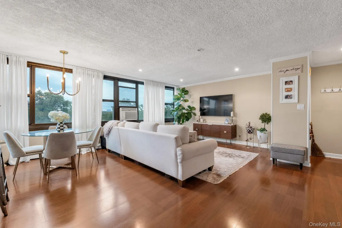 10-24 166 St. Street #7C, Beechhurst NY -- Le Havre on the Water Coop for sale