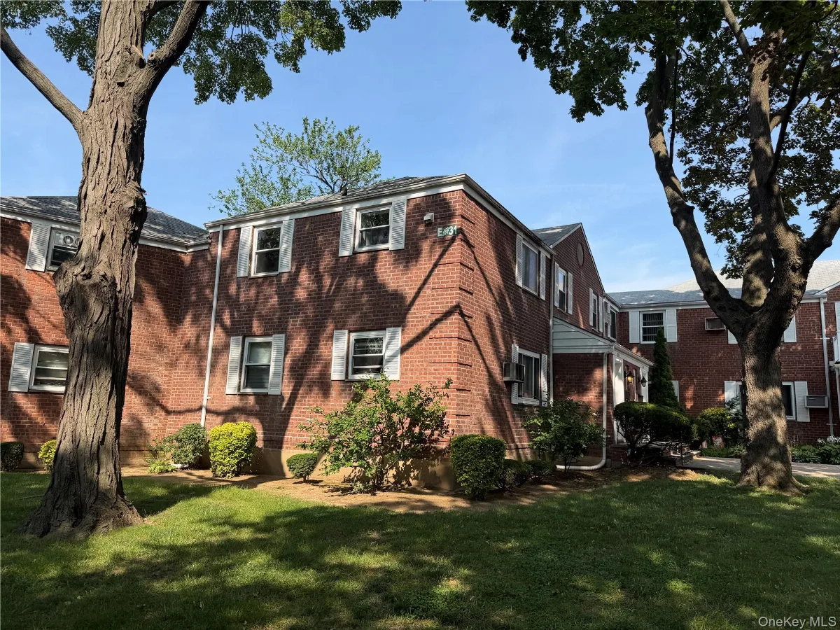 255-49 75th Avenue #2nd Floor, Glen Oaks, NY 11004