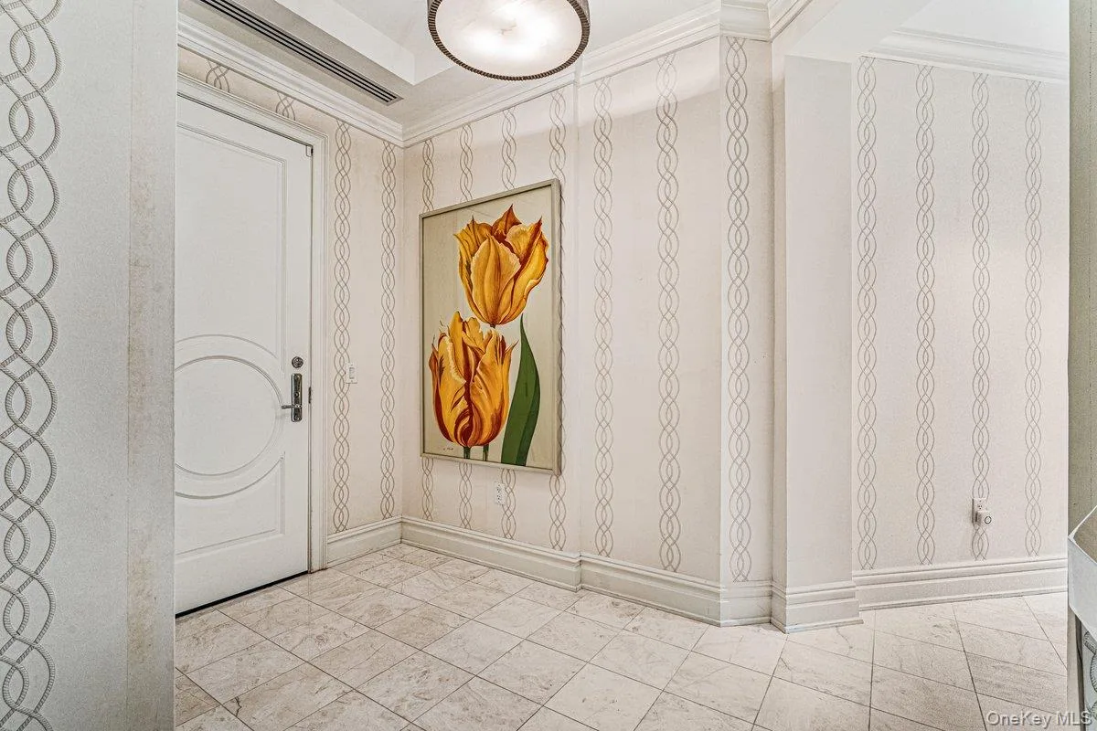 2000 Royal Court #2009, North Hills NY -- The Ritz-Carlton Residences Condo for sale