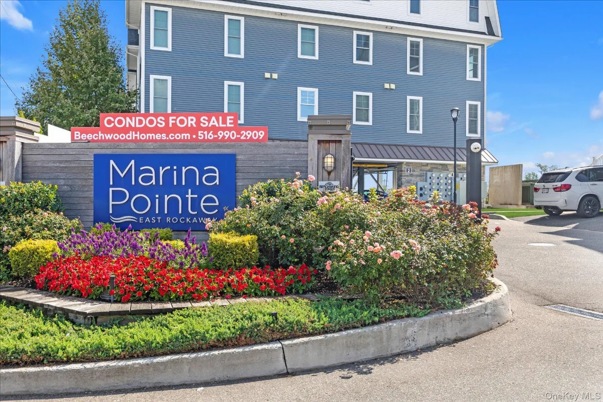 214 Marina Pointe Drive #214, East Rockaway NY -- Marina Pointe Condo for sale
