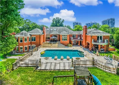 25 Lake Road, Lake Success