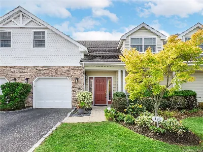 194 Pond View Drive, Port Washington