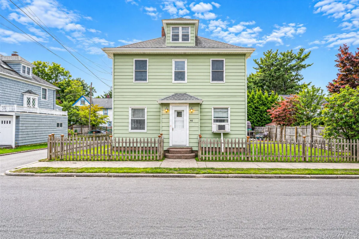 46 Glenlawn Avenue, Sea Cliff, NY 11579
