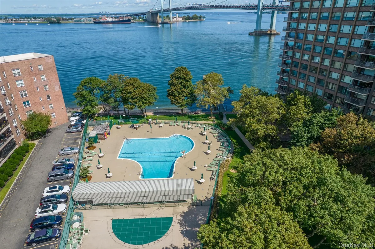 166-25 Powells Cove Boulevard #12F, Beechhurst NY -- Le Havre on the Water Coop for sale