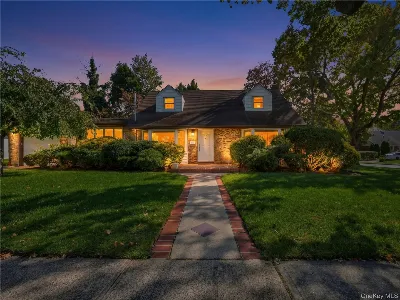 2 Bixley Drive, New Hyde Park