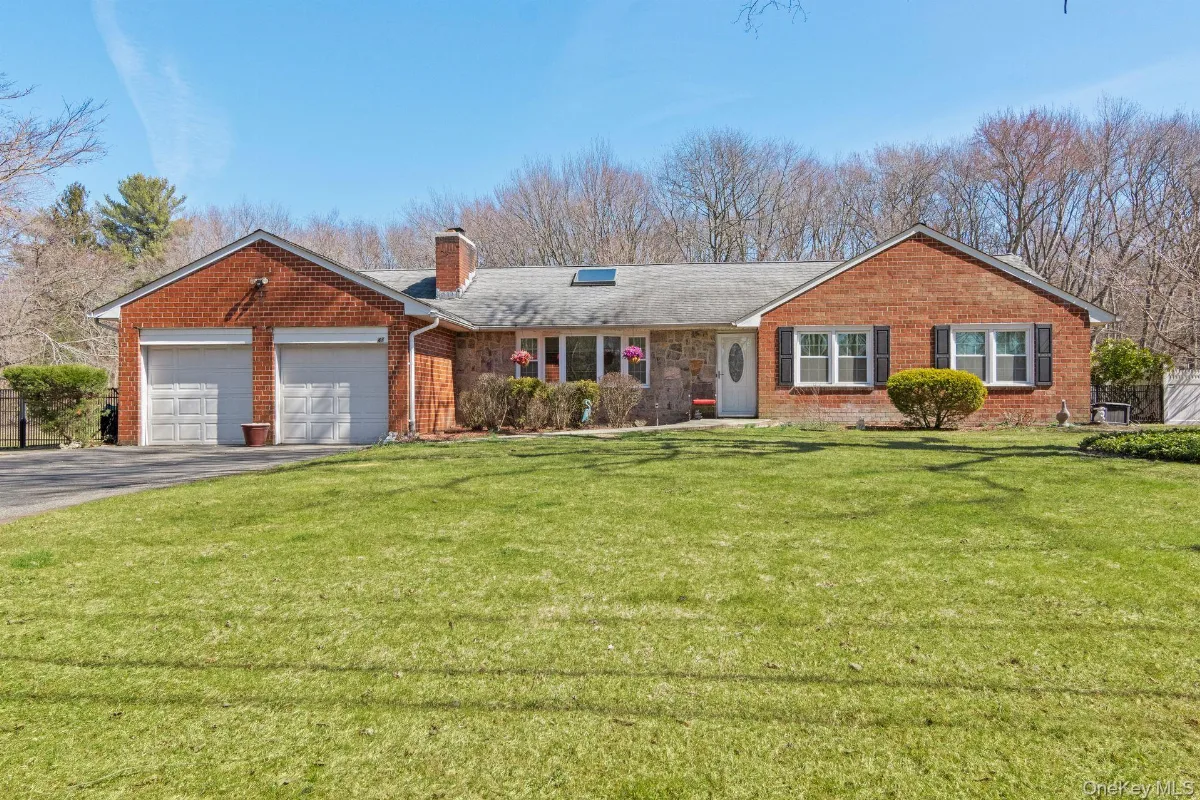 43 Harrison Avenue, Hauppauge, NY 11788