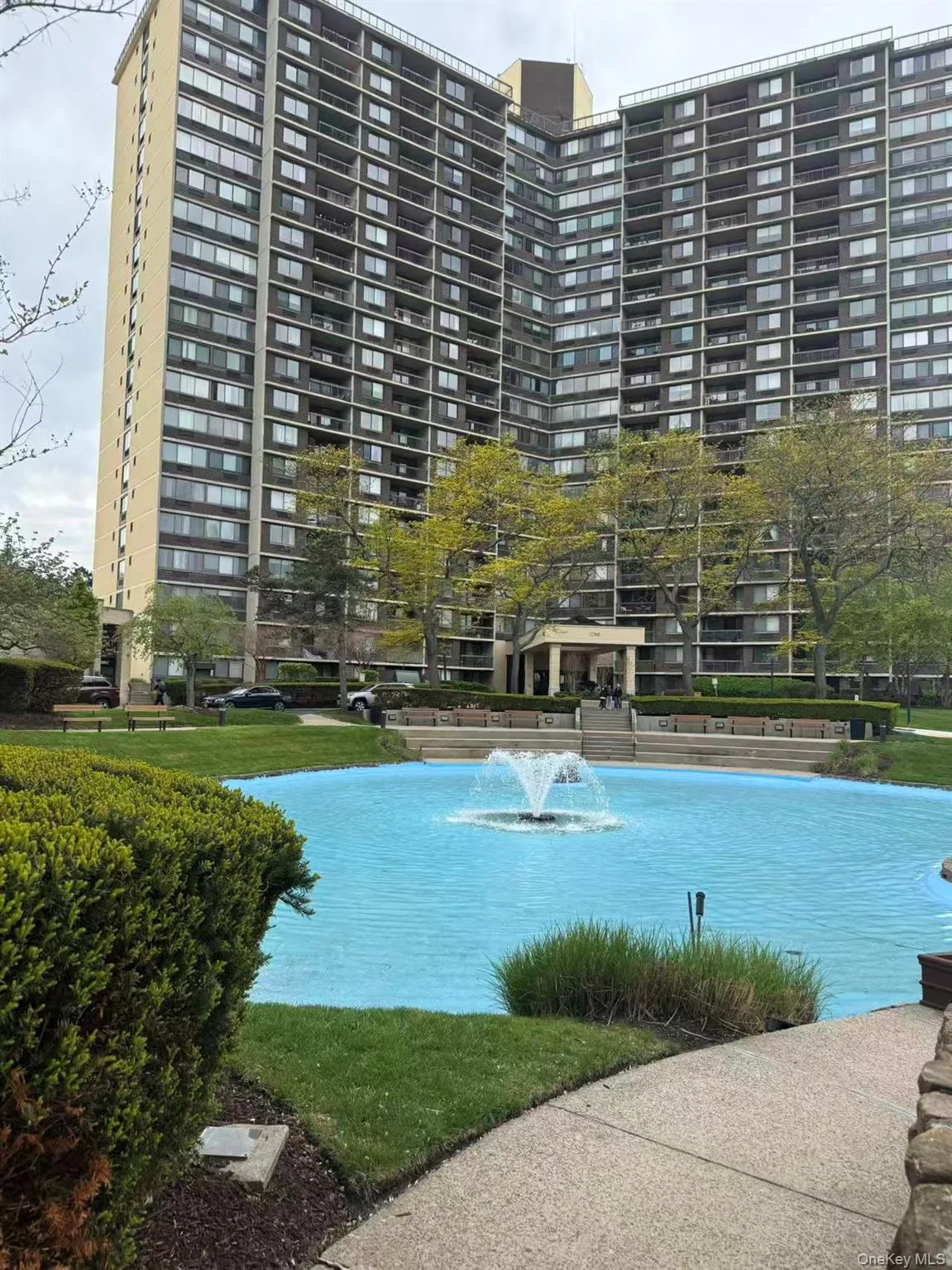 1 Bay Club Drive #11J, Bayside NY -- The Bay Club Condo for sale