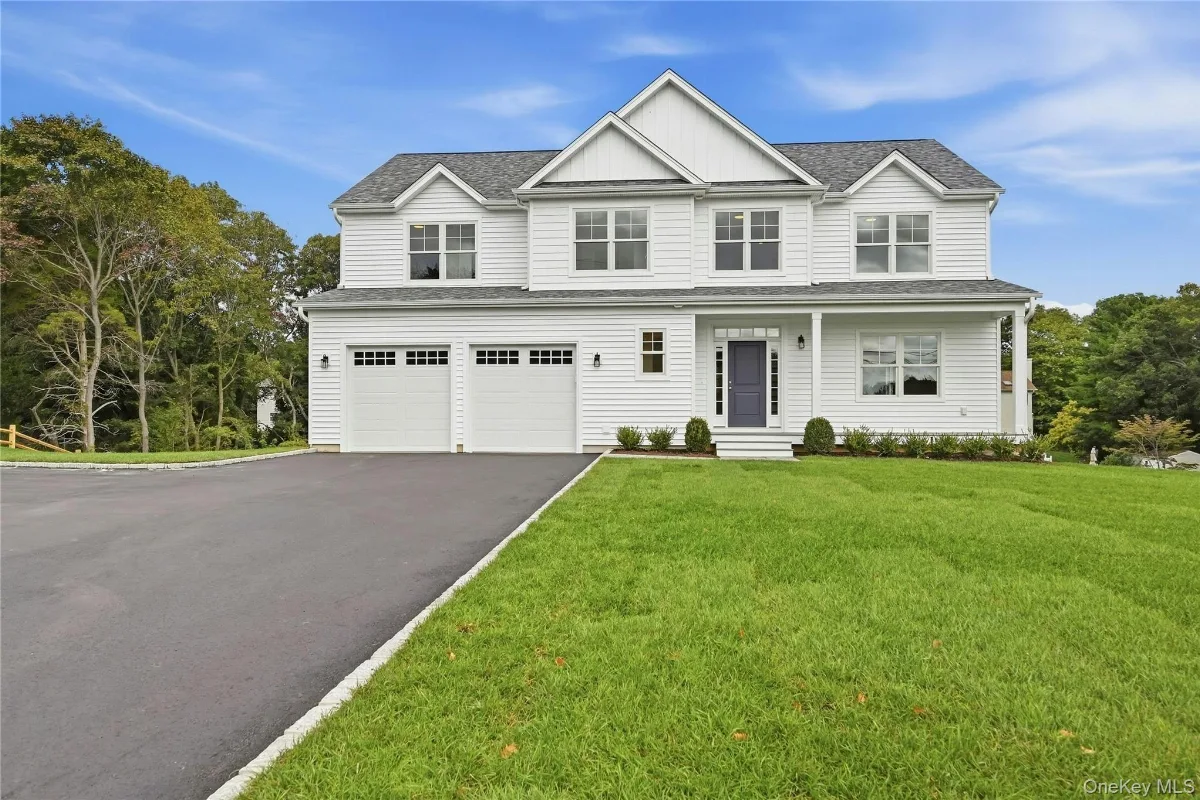 469 Clay Pitts Road, East Northport, NY 11731