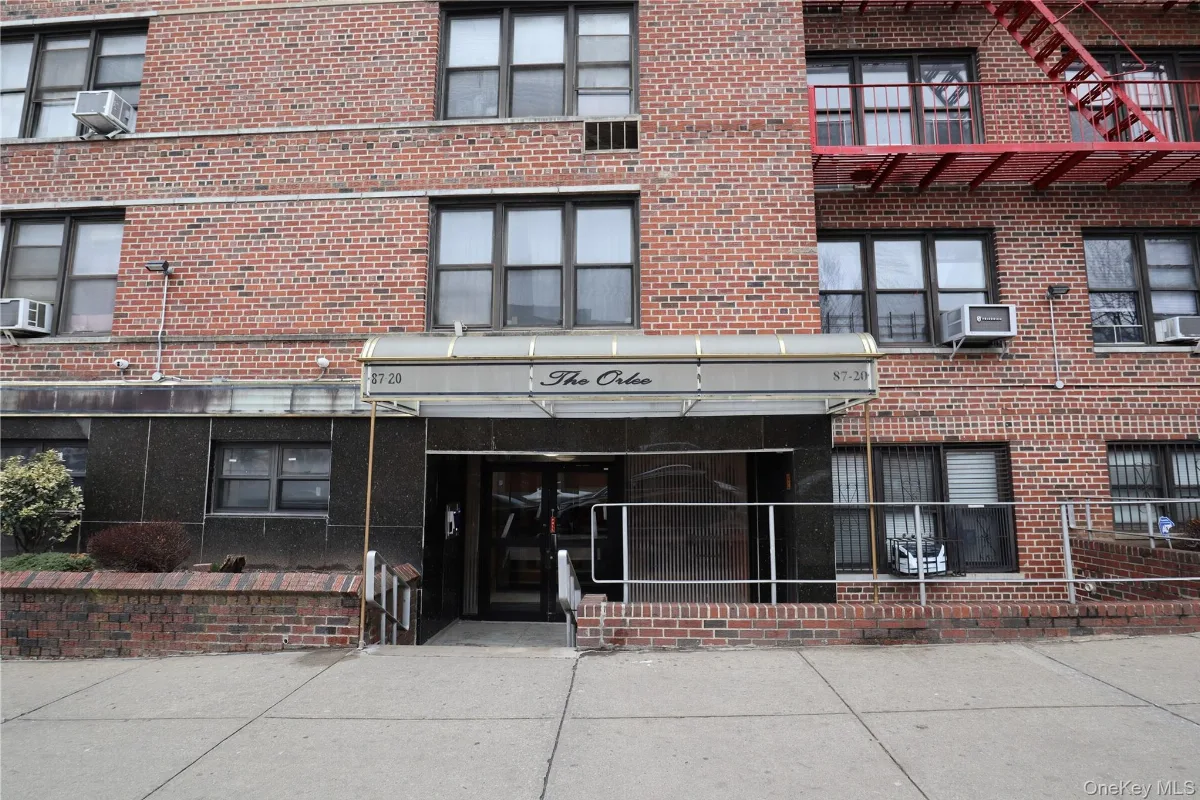 8720 175th Street #3J, Jamaica, NY 11432