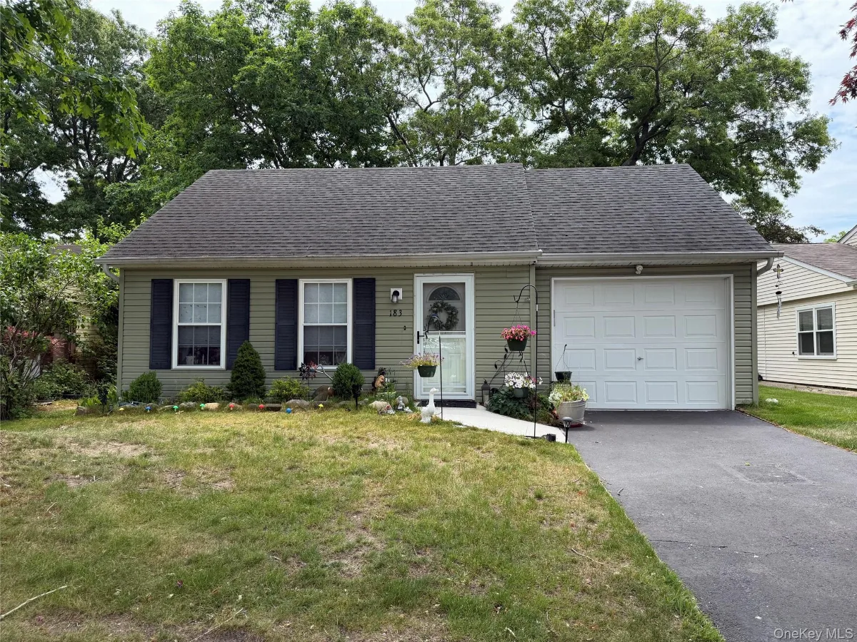183 Kingston Drive, Ridge NY -- Leisure Knoll Condo for sale