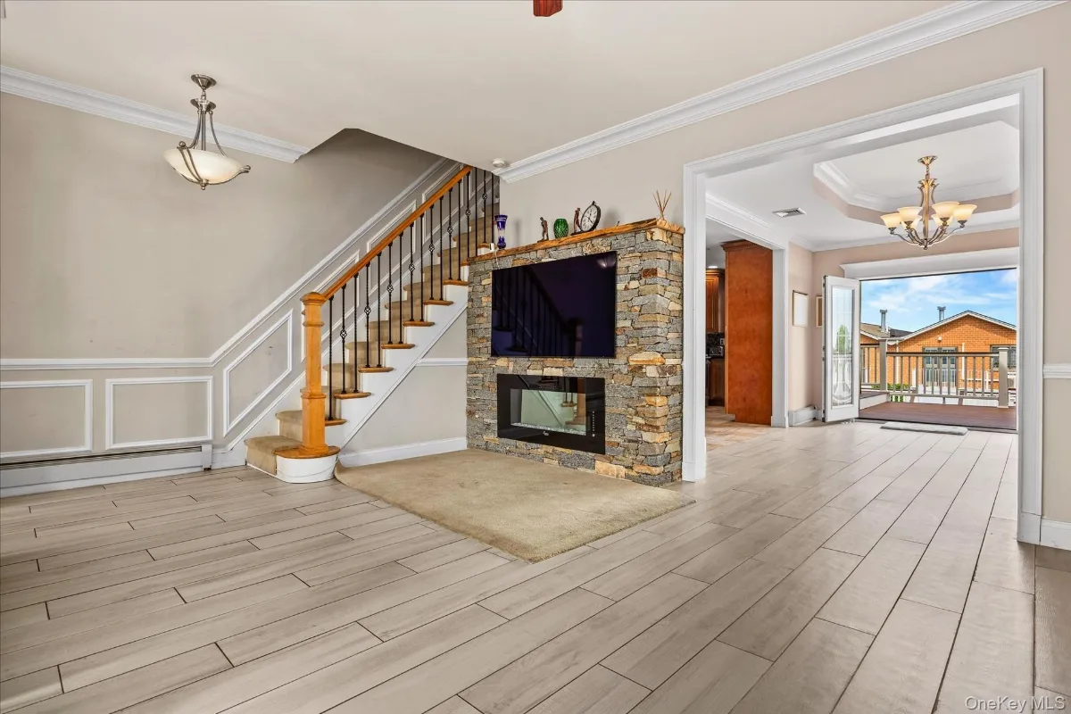6731 52nd Road, Maspeth, NY 11378